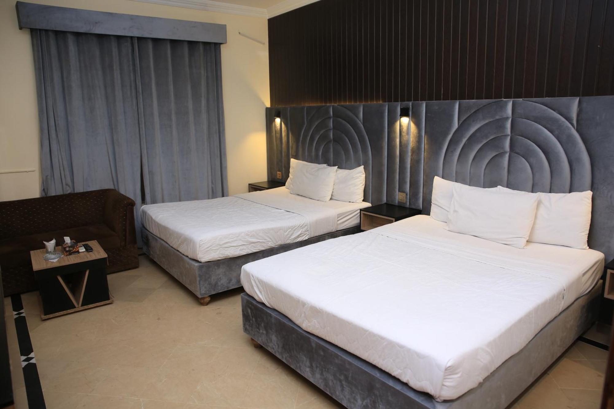 Orbit Residency F-7 Hotel Islamabad Exterior photo