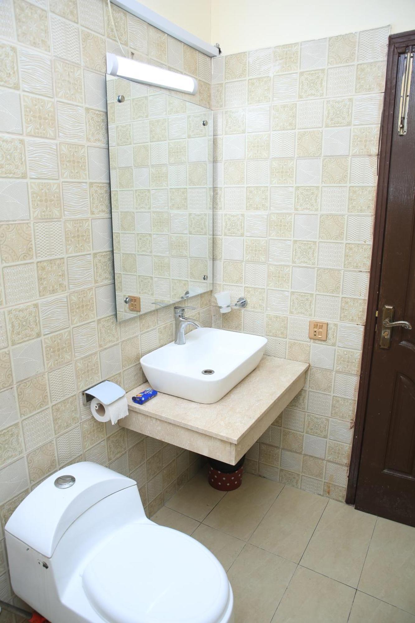 Orbit Residency F-7 Hotel Islamabad Exterior photo